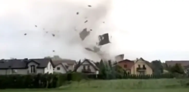 tornado polsko nedaleko hranic slovenska