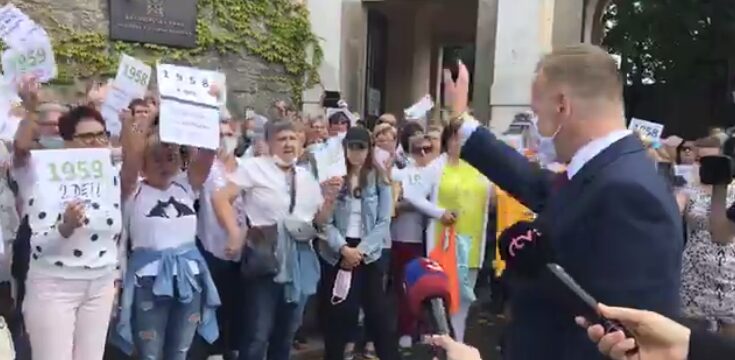 aj my sme tu protest slovenske zeny matky NR SR boris kollar