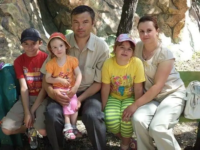 Valentina Saprunova s ​​exmanželom a deťmi