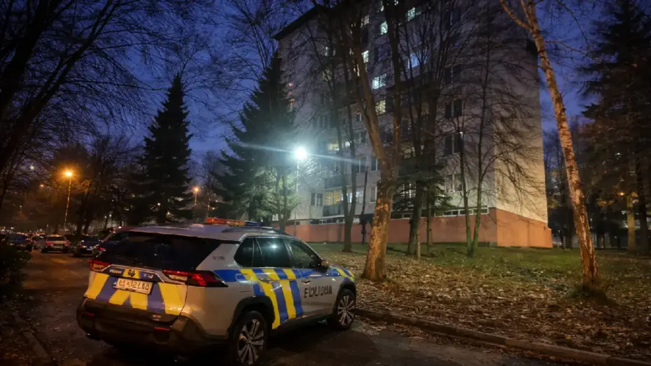 Brutálna vražda v byte rodiny, traja mŕtvi: Polícia zadržala syna! 1 brutálna vražda