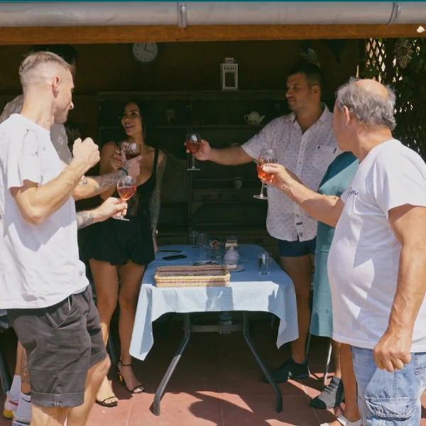 Jarka sa zlomila pred rodičmi: V Mama, ožeň ma priznala, že každý večer plače 2 Jarka u rodičov