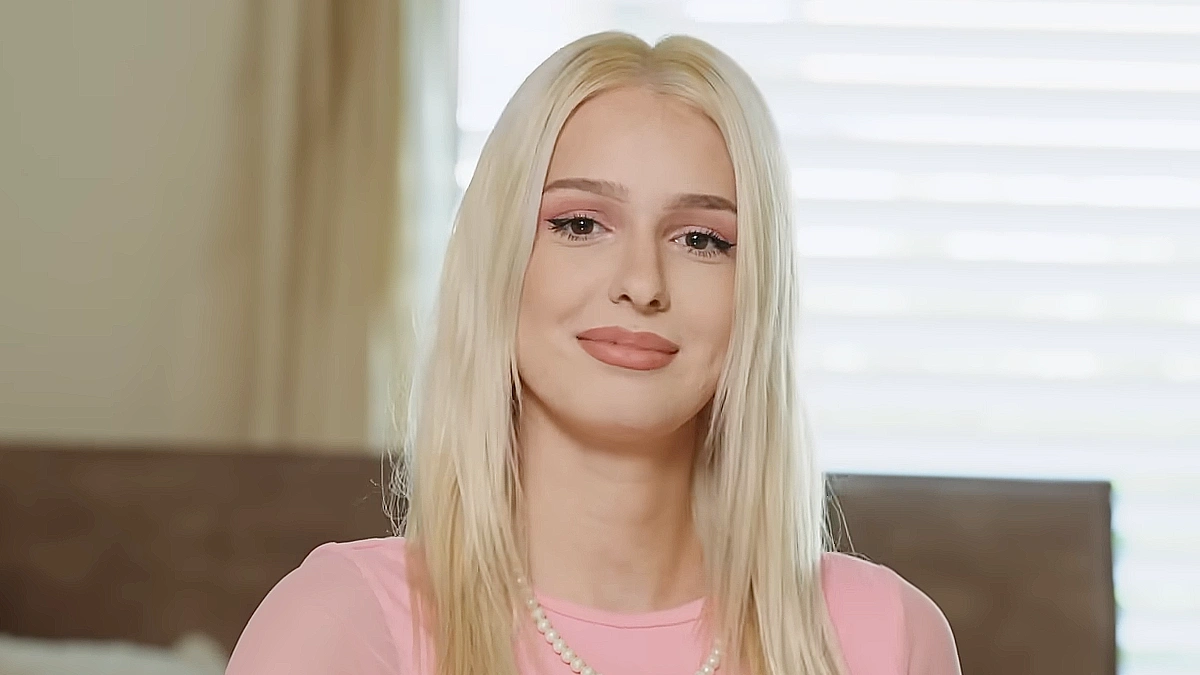 Lucia "Barbie" z Mama, ožeň ma šokovala: Má priateľa a vyzerá úplne inak 1 Lucia Orviska Barbie 1