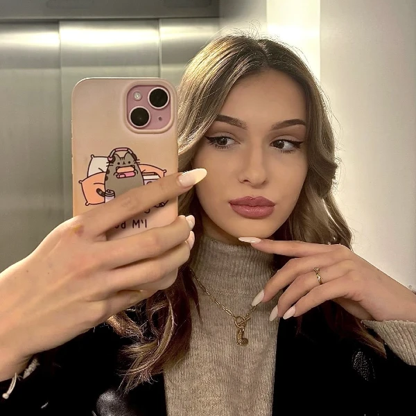 Lucia "Barbie" z Mama, ožeň ma šokovala: Má priateľa a vyzerá úplne inak 2 Lucia Orviská Instagram